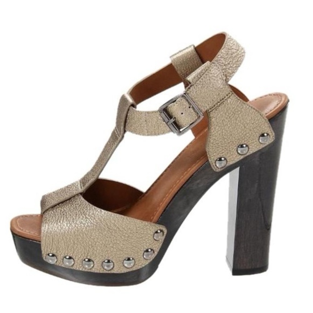 Ugg Collection - image 5